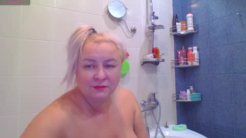 Snapshot of miranda_robinson chatting on October 18, 3:24 pm Miranda online show from October 18, 3:24 pm