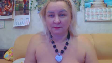 Snapshot of miranda_robinson chatting on November 10, 10:14 am Miranda online show from November 10, 10:14 am