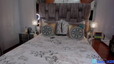 Snapshot of mirandacollins_ chatting on November 5, 1:38 am Miranda online show from November 5, 1:38 am