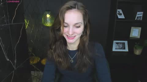 Snapshot of mirandaglow chatting on January 27, 5:47 am Miranda online show from January 27, 5:47 am