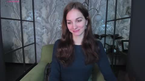 Snapshot of mirandaglow chatting on March 4, 5:42 am Miranda online show from March 4, 5:42 am