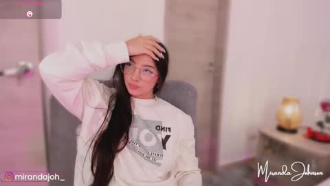 Snapshot of mirandajohnson_ chatting on October 25, 12:23 pm Miranda online show from October 25, 12:23 pm