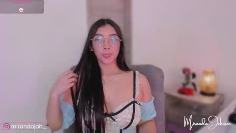 Snapshot of mirandajohnson_ chatting on December 14, 4:56 pm Miranda online show from December 14, 4:56 pm