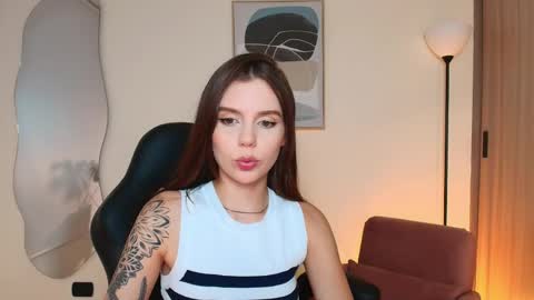 Miranda Shaw online show from May 13, 1:03 am