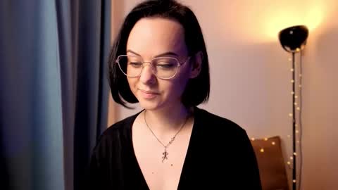 Snapshot of miraskyy chatting on November 11, 5:46 pm MiraSkyy online show from November 11, 5:46 pm