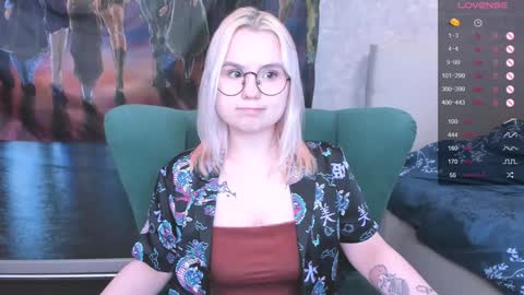 Snapshot of miray_kuriyama chatting on January 24, 3:55 pm Kira online show from January 24, 3:55 pm