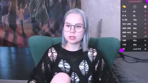 Snapshot of miray_kuriyama chatting on March 1, 9:59 pm Kira online show from March 1, 9:59 pm