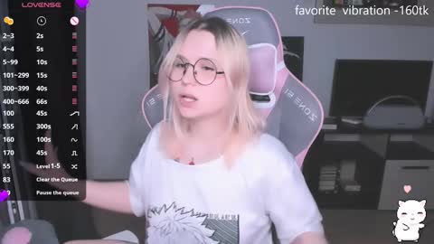 Snapshot of miray_kuriyama chatting on September 9, 6:40 pm Kira online show from September 9, 6:40 pm