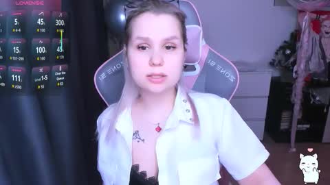 Kira online show from February 8, 8:12 pm