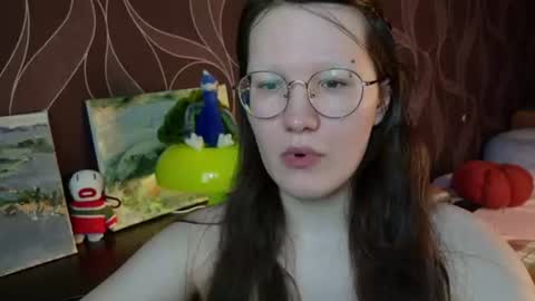 Snapshot of miriamor chatting on July 7, 8:51 am Mira online show from July 7, 8:51 am