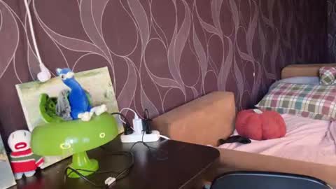 Snapshot of miriamor chatting on July 12, 8:38 am Mira online show from July 12, 8:38 am