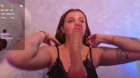 Snapshot of mirida_fox chatting on July 26, 5:04 am mercantile online show from July 26, 5:04 am