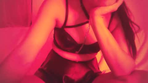 Mirra online show from October 11, 8:40 pm
