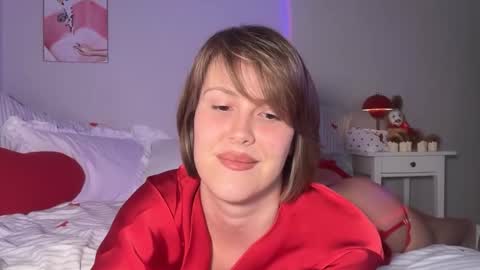 Snapshot of mirrorofsoul chatting on December 3, 5:00 pm Shelley online show from December 3, 5:00 pm