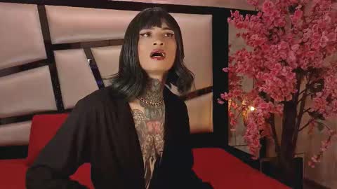     online show from March 9, 1:48 pm