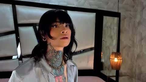     online show from March 15, 12:55 pm