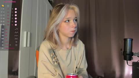 Snapshot of misekiii chatting on November 4, 11:59 pm misekiii online show from November 4, 11:59 pm