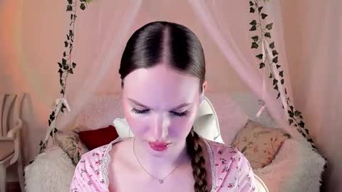 Snapshot of mish_ka3 chatting on November 20, 7:13 pm Misha online show from November 20, 7:13 pm