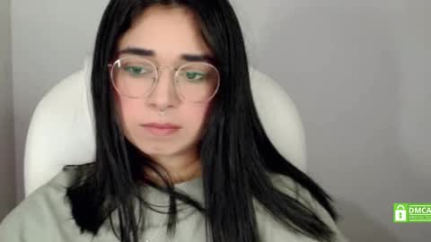 Snapshot of misha__sweet__27 chatting on October 15, 4:45 am misha online show from October 15, 4:45 am