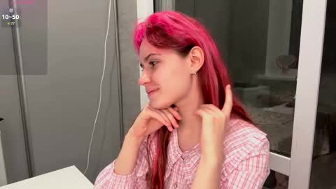 Molly online show from October 5, 5:44 pm