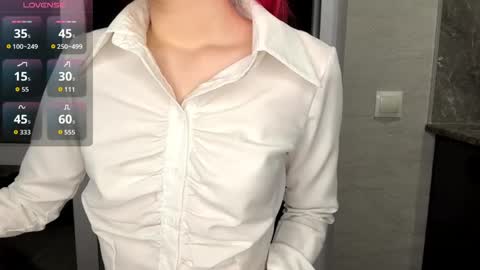 Molly online show from April 30, 8:48 pm