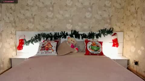 mishapallmer online show from December 20, 3:13 am