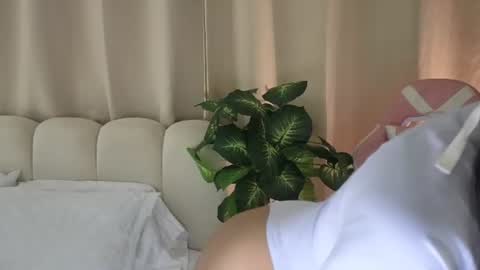 Snapshot of mishelle___7 chatting on July 5, 4:47 pm Shell online show from July 5, 4:47 pm