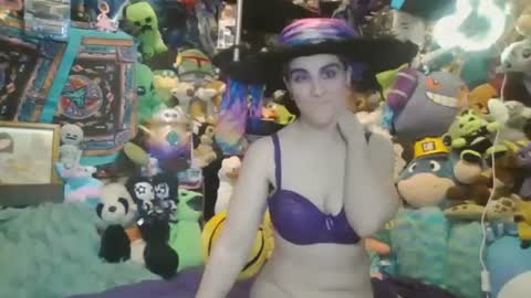 Snapshot of mishkawolfcatbbbygirl chatting on January 26, 12:48 am mishkababygirl online show from January 26, 12:48 am