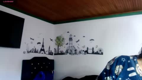 Nicol online show from December 17, 12:44 pm