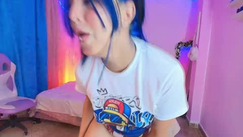 Snapshot of misofialeal chatting on February 20, 6:52 pm misofialeal online show from February 20, 6:52 pm