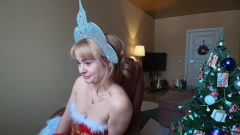 Snapshot of miss4motivated chatting on January 1, 10:11 am Kris online show from January 1, 10:11 am