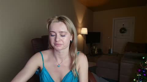 Snapshot of miss4motivated chatting on January 2, 3:29 pm Kris online show from January 2, 3:29 pm