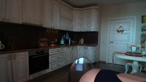 Snapshot of miss4motivated chatting on October 12, 9:30 am Kris online show from October 12, 9:30 am