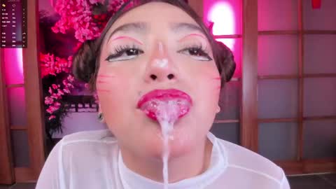 Snapshot of miss___salome chatting on June 2, 6:10 pm Salome online show from June 2, 6:10 pm