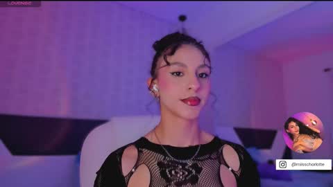 Snapshot of miss__charlotte_ chatting on November 8, 4:34 am Charlotte online show from November 8, 4:34 am