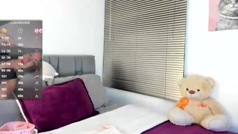 miss__jones_ online show from November 17, 12:16 am