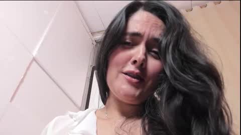 Snapshot of miss_alhy chatting on October 27, 1:15 pm online show from October 27, 1:15 pm