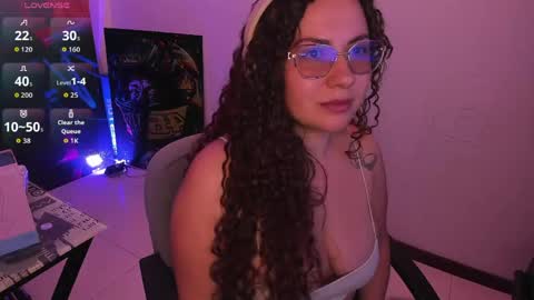 Snapshot of miss_alisse chatting on May 27, 5:59 am miss_alisse online show from May 27, 5:59 am