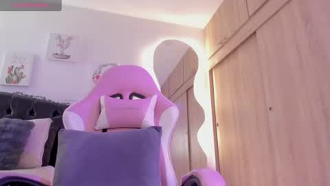Snapshot of miss_amarantha1 chatting on July 28, 3:21 pm A M A R A N T H A online show from July 28, 3:21 pm