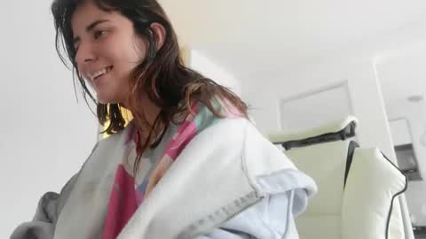 Snapshot of miss_ann_1 chatting on May 12, 9:56 pm miss_ann_1 online show from May 12, 9:56 pm
