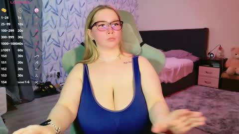 Snapshot of miss_anna909 chatting on February 26, 7:38 pm Anna online show from February 26, 7:38 pm