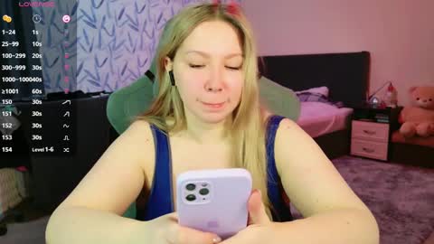 Snapshot of miss_anna909 chatting on March 10, 3:20 pm Anna online show from March 10, 3:20 pm