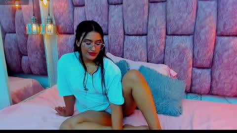 miss_ariss online show from March 19, 4:16 am