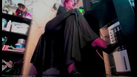 Snapshot of miss_asmodeus chatting on September 18, 9:55 am missAsmodeus online show from September 18, 9:55 am