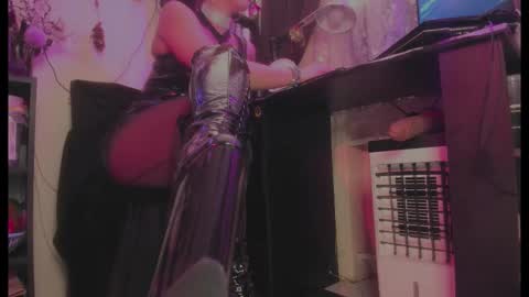 Snapshot of miss_asmodeus chatting on October 7, 8:39 pm missAsmodeus online show from October 7, 8:39 pm