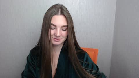 Snapshot of miss_azalea chatting on December 2, 4:42 pm Georgia online show from December 2, 4:42 pm