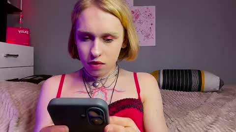 Anya online show from April 29, 5:30 pm
