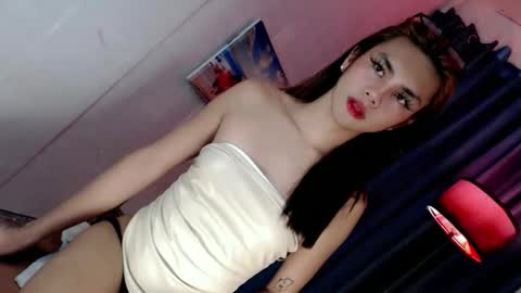 miss_bella69 online show from October 1, 1:00 am