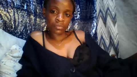 Snapshot of miss_belllo chatting on February 1, 10:44 pm miss_belllo online show from February 1, 10:44 pm