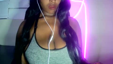 spicey online show from April 27, 10:52 pm